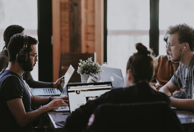 The Heart of Coworking: Building a Thriving Community in 2025